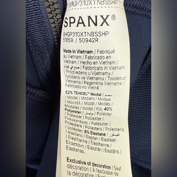 SPANX AirEssentials Pique Full Zip Track Jacket Navy Blue Size XS NWT - Picture 9 of 9